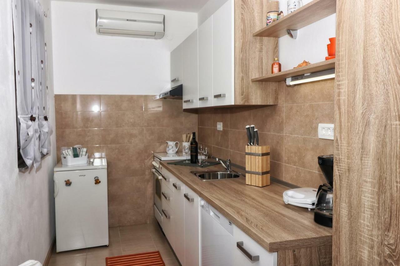 Apartment Edi Pula Exterior foto
